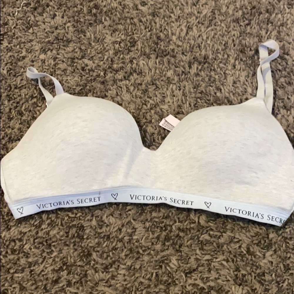 Victoria’s secret t shirt bra